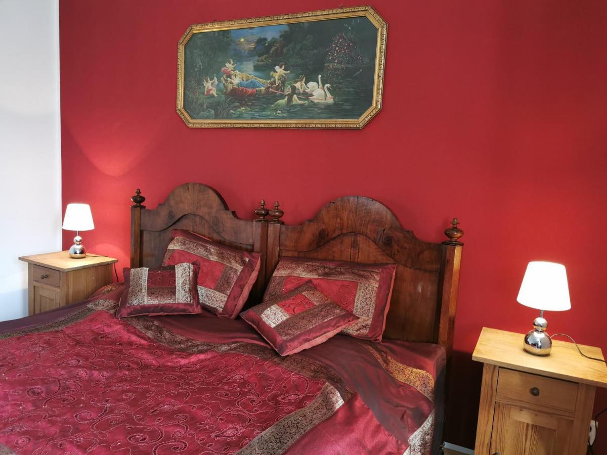 Ruhige Ferienwohnung Im Gutshaus Niederorschel エクステリア 写真